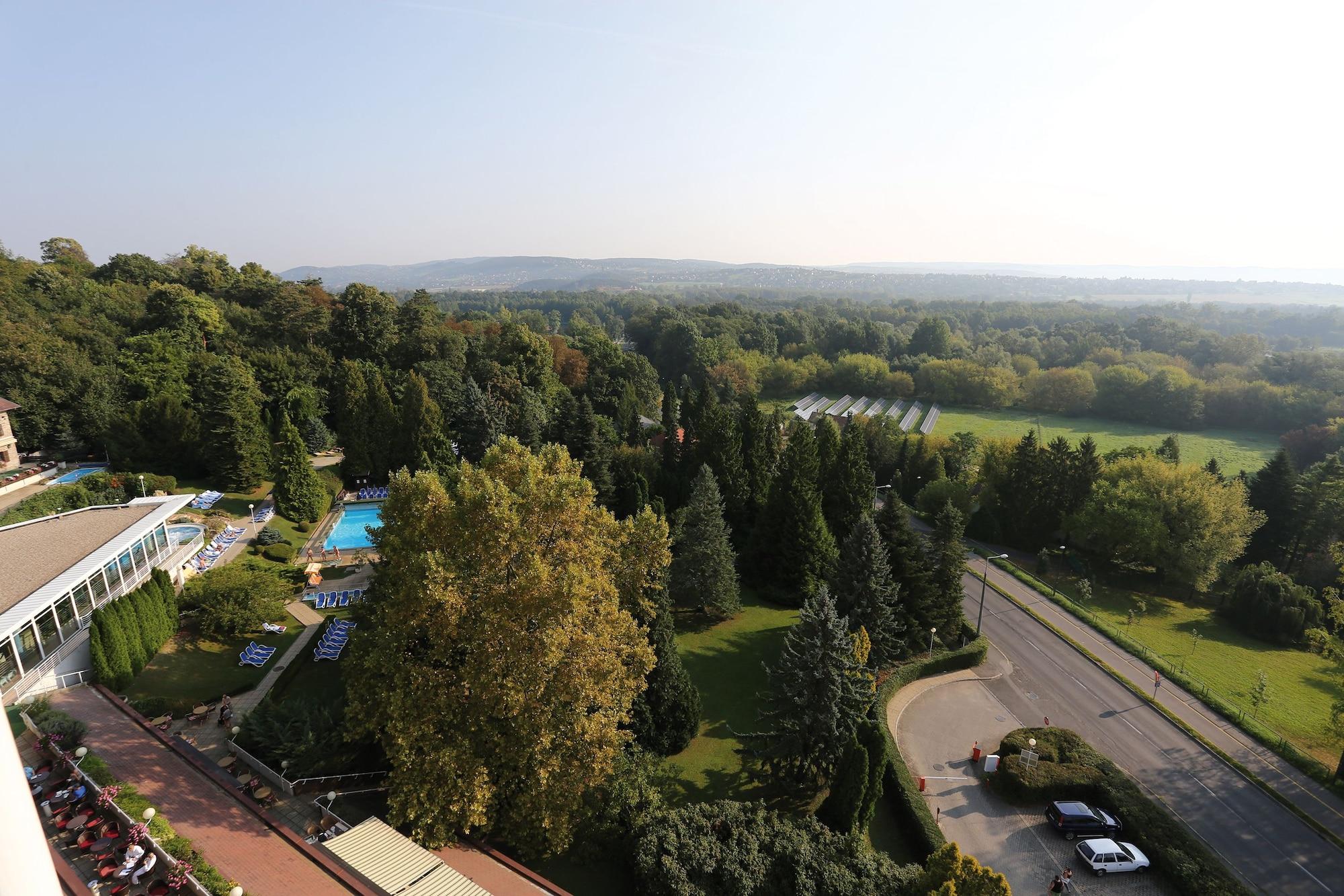 Ensana Thermal Aqua Hotel Heviz Exterior photo